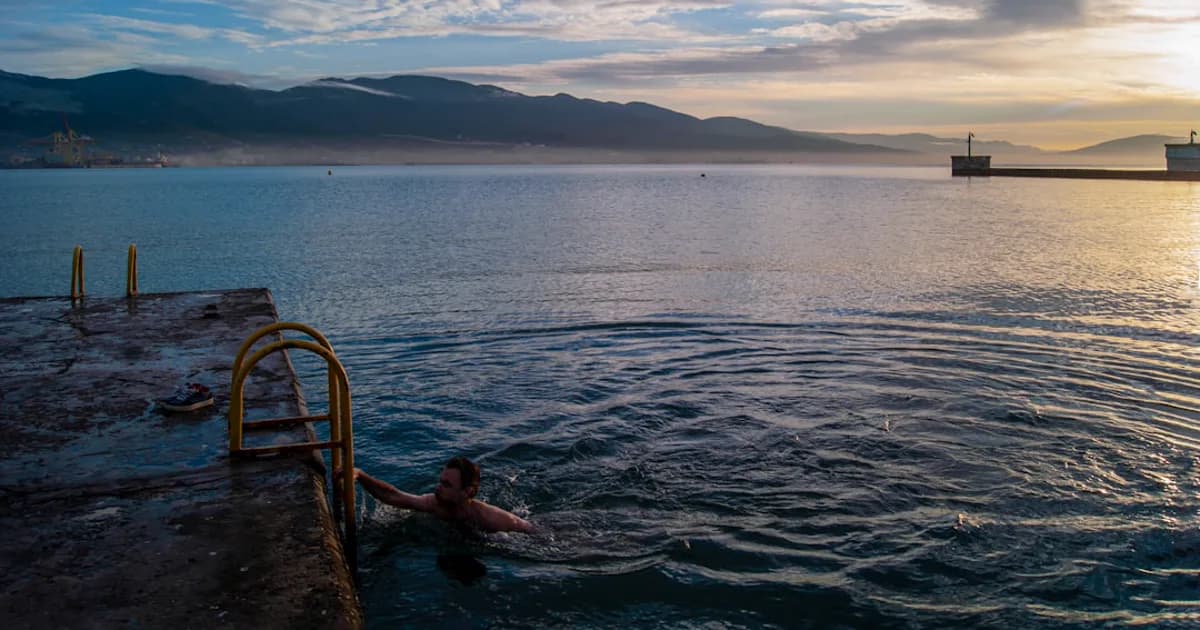The Morning Cold Plunge: A Stressed Professional's Edge in Lino Lakes