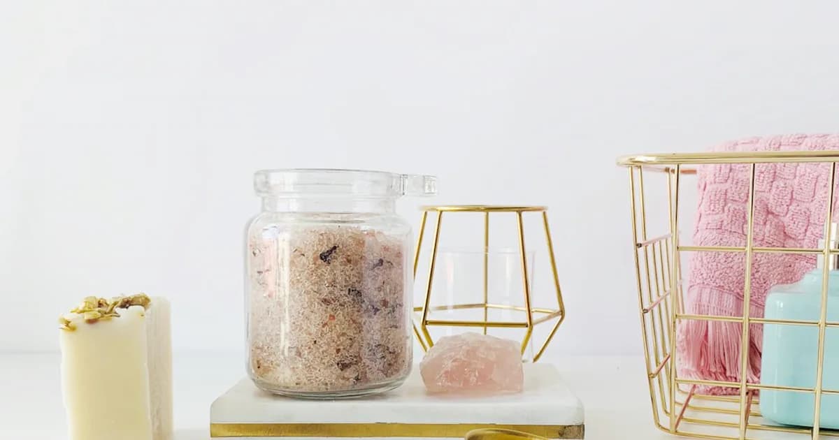 Home Salt Lamps vs Real Halotherapy: The Difference